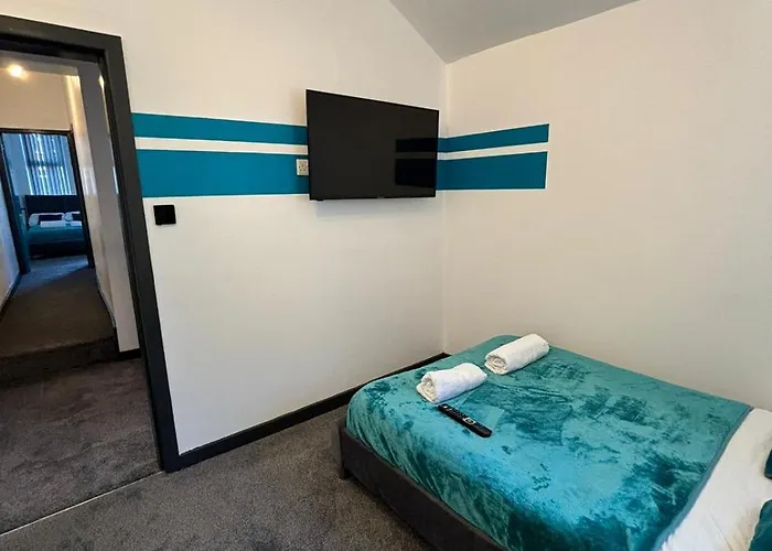 Tudors Esuites Spacious 4 Bedroom House